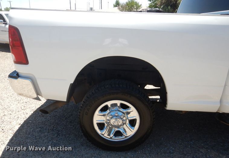 image for item HC9022 2014 Dodge Ram 2500HD  Crew Cab pickup truck