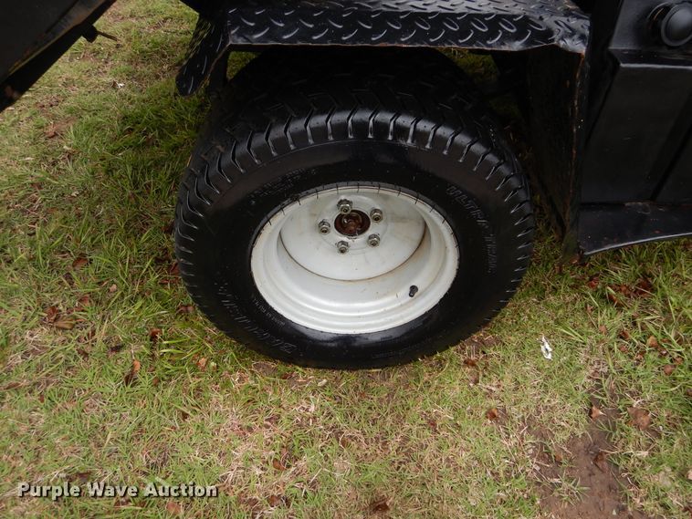 image for item HS9501 2006 Cushman Turf Truckster utility vehicle