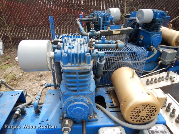 image for item HT9039 2015 Quincy QT5 air compressor