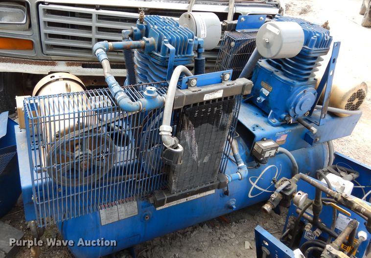 image for item HT9040 2015 Quincy QT5 air compressor