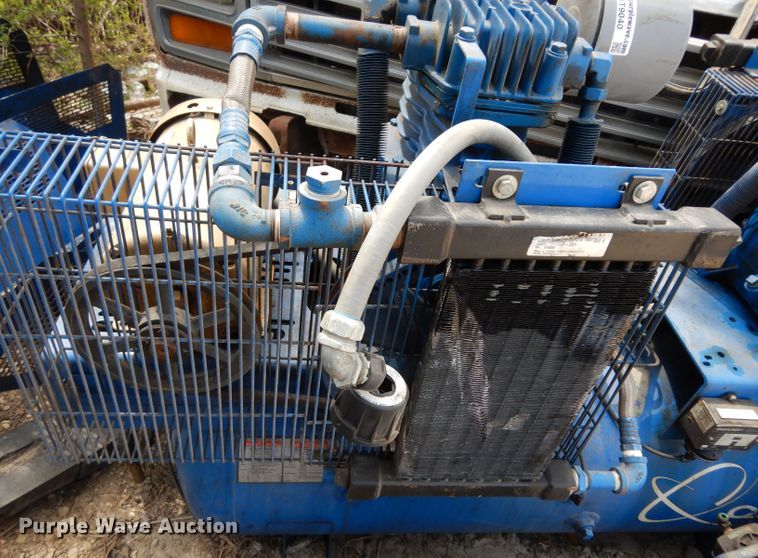 image for item HT9040 2015 Quincy QT5 air compressor