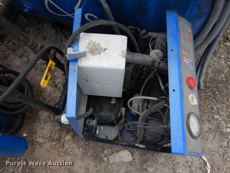 image for item HT9040 2015 Quincy QT5 air compressor