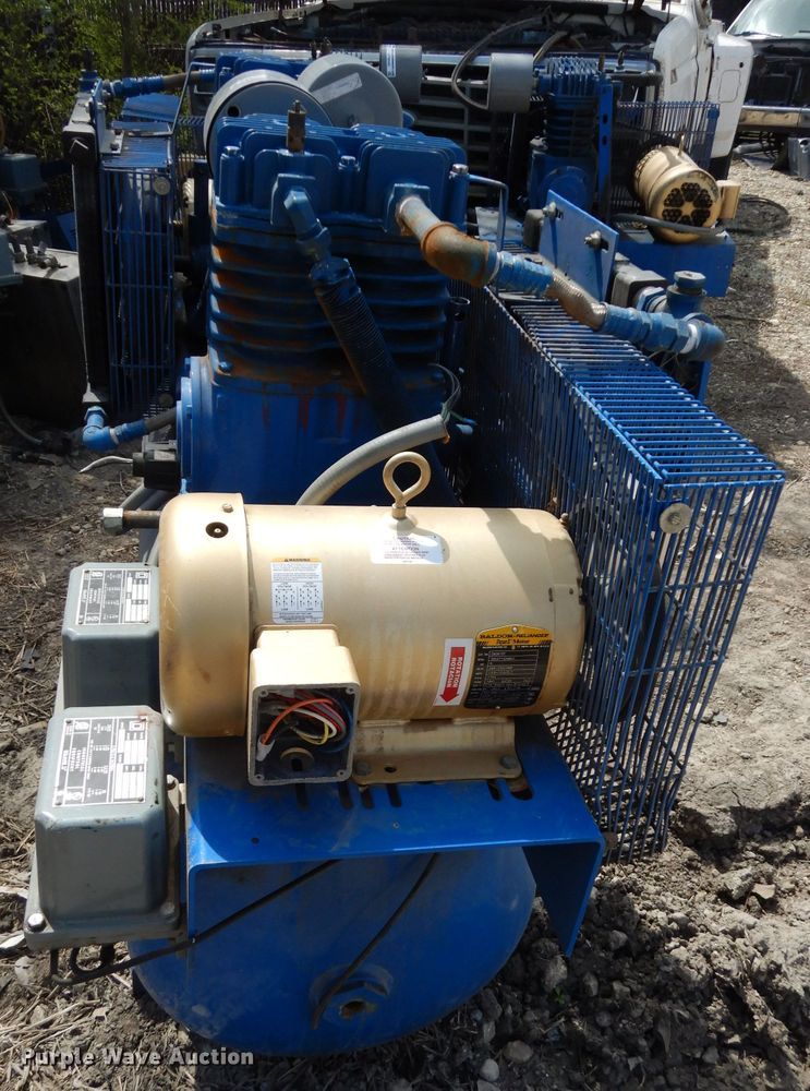 image for item HT9041 2015 Quincy QT5 air compressor