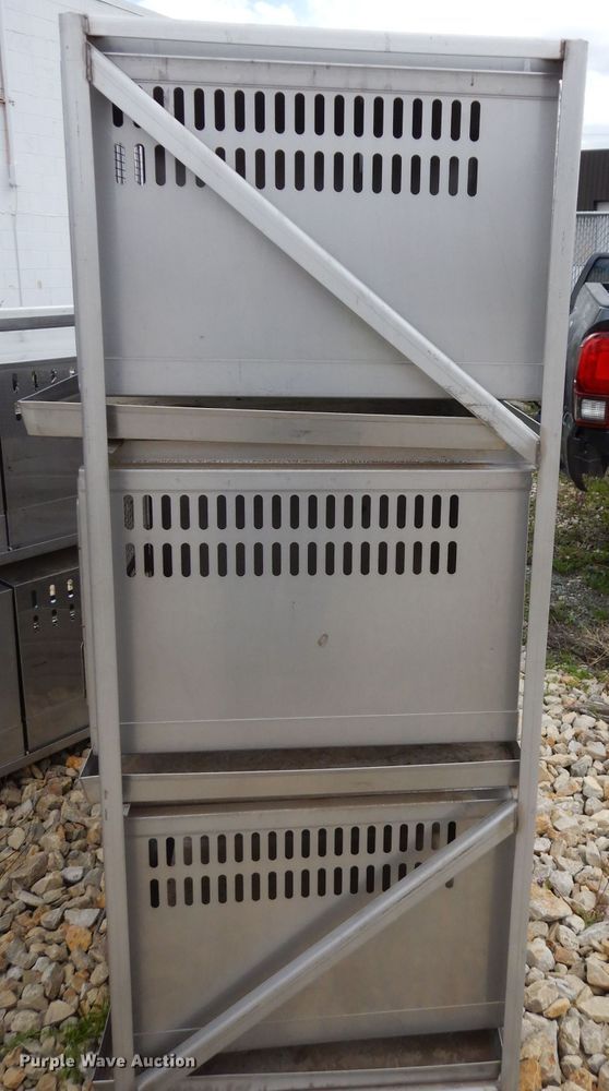 image for item HT9044 Wahmann stainless steel vet animal cage unit