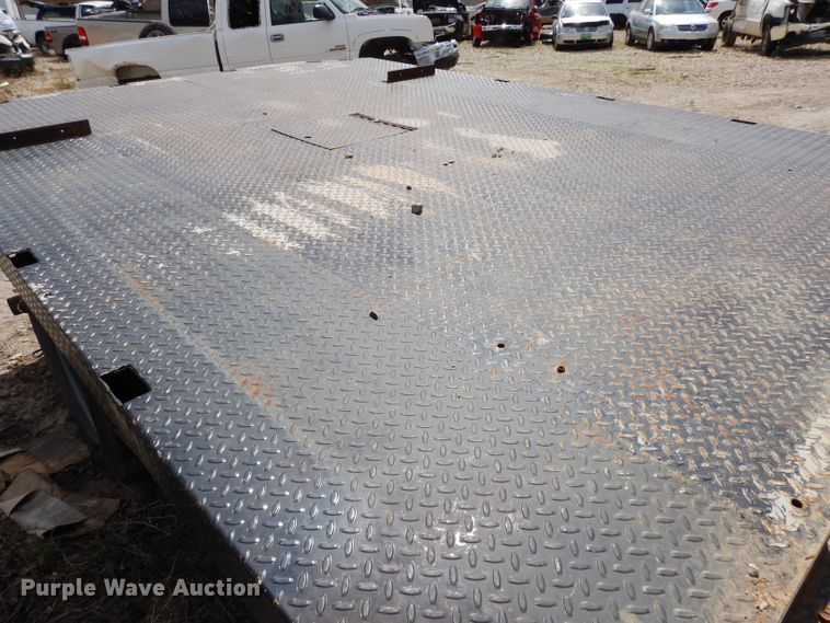 image for item HT9047 Knapheide flatbed