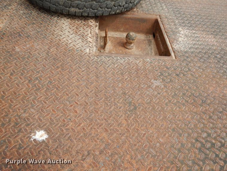 image for item HT9049 MFG flatbed