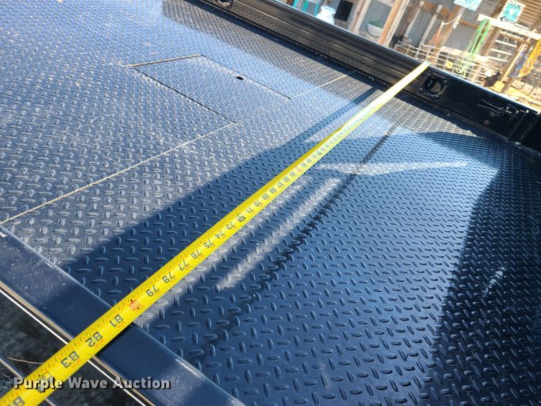 image for item K5829 2006 Ford F250 Super Duty  SuperCab flatbed pickup truck