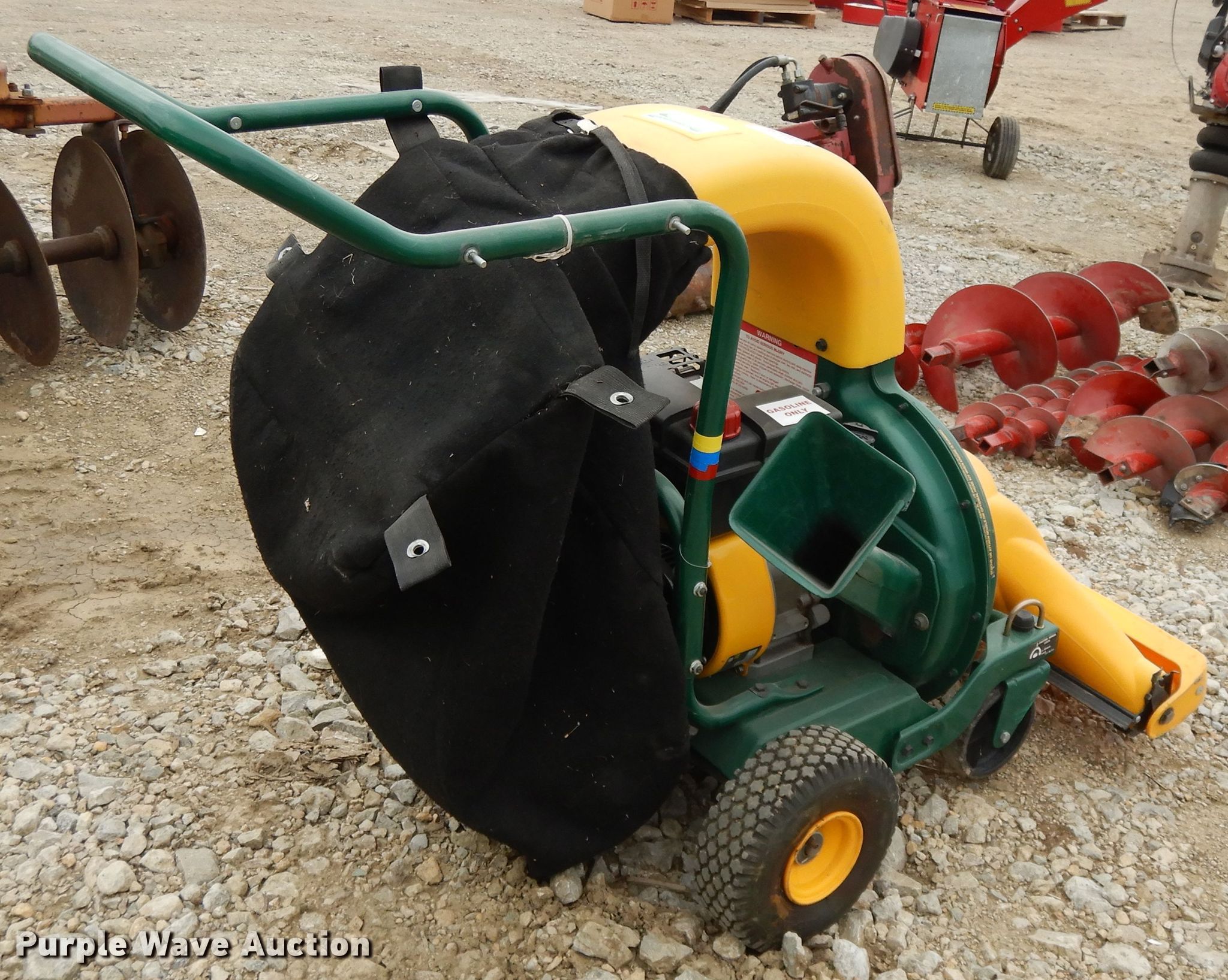 Yard Man 247103A401 lawn vacuum in Paola, KS Item DE5611 sold