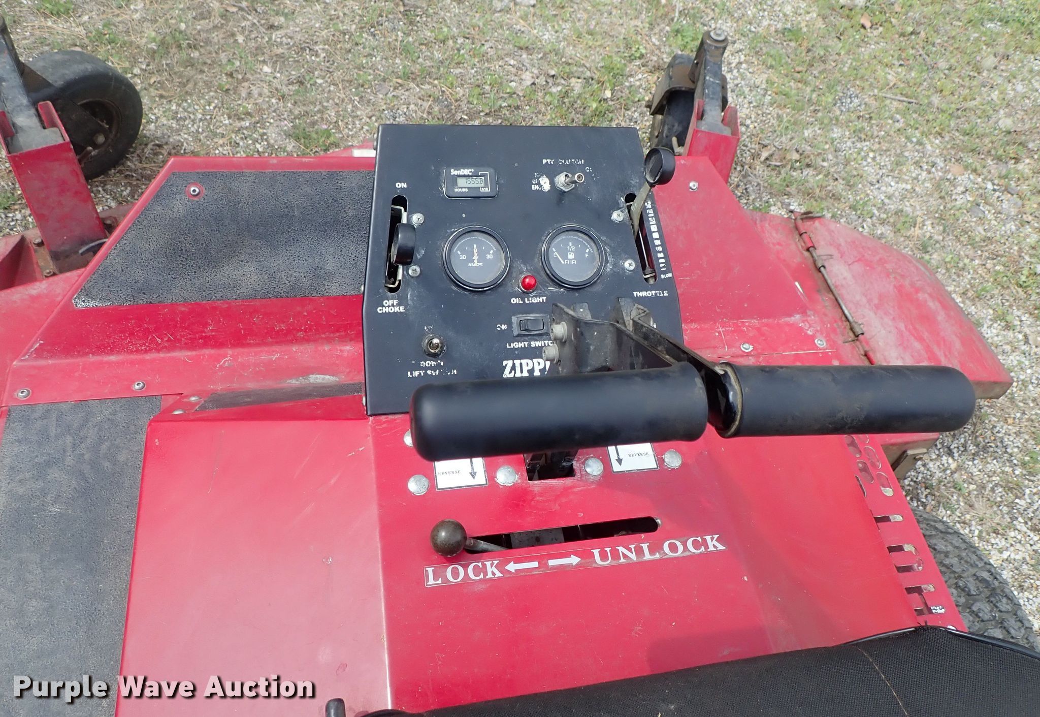 Zipper TS22 ZTR lawn mower in KS Item DG3182 sold Purple