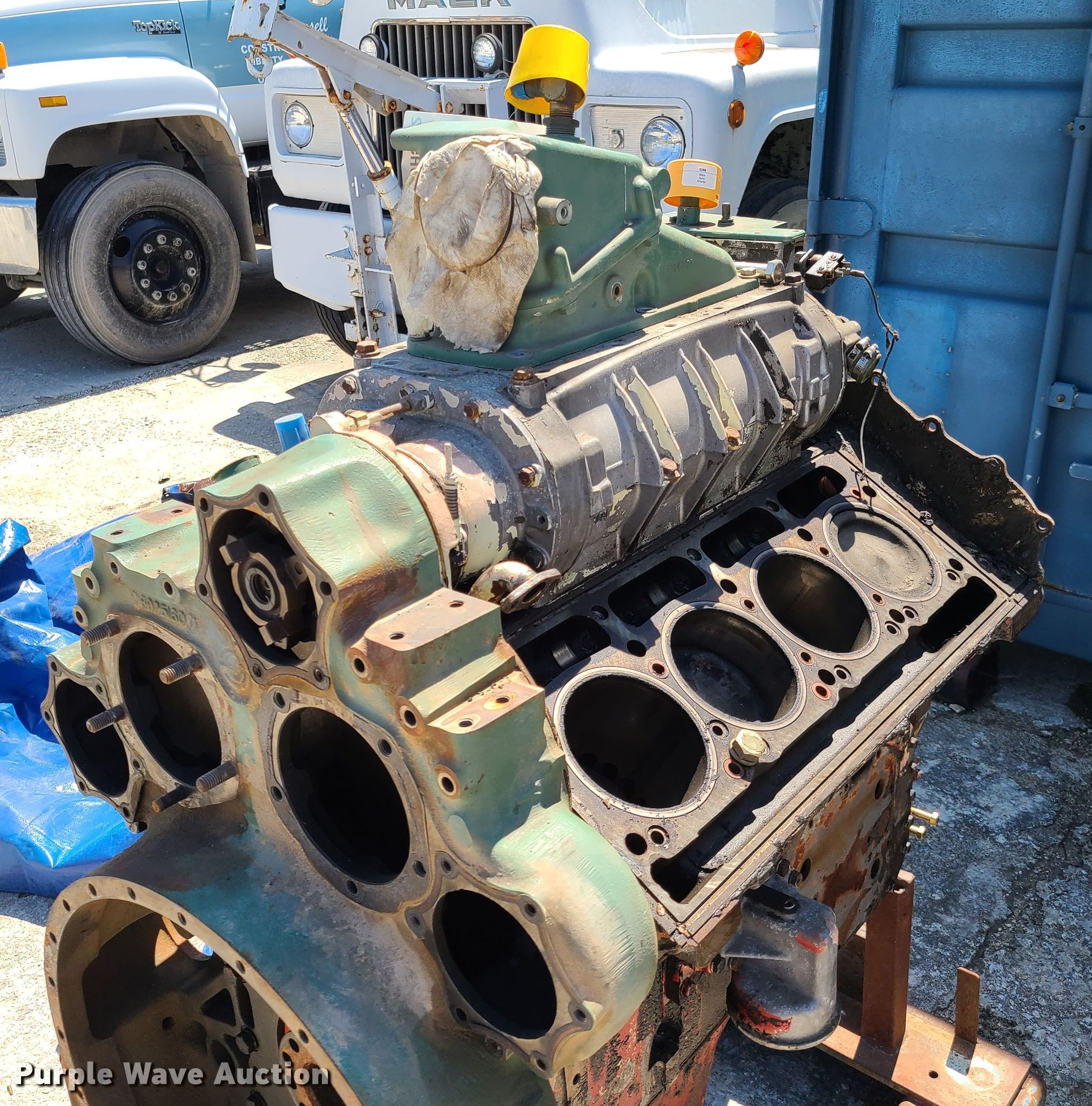 Detroit Diesel 8V92 eight cylinder diesel engine in Liberty, MO | Item ...