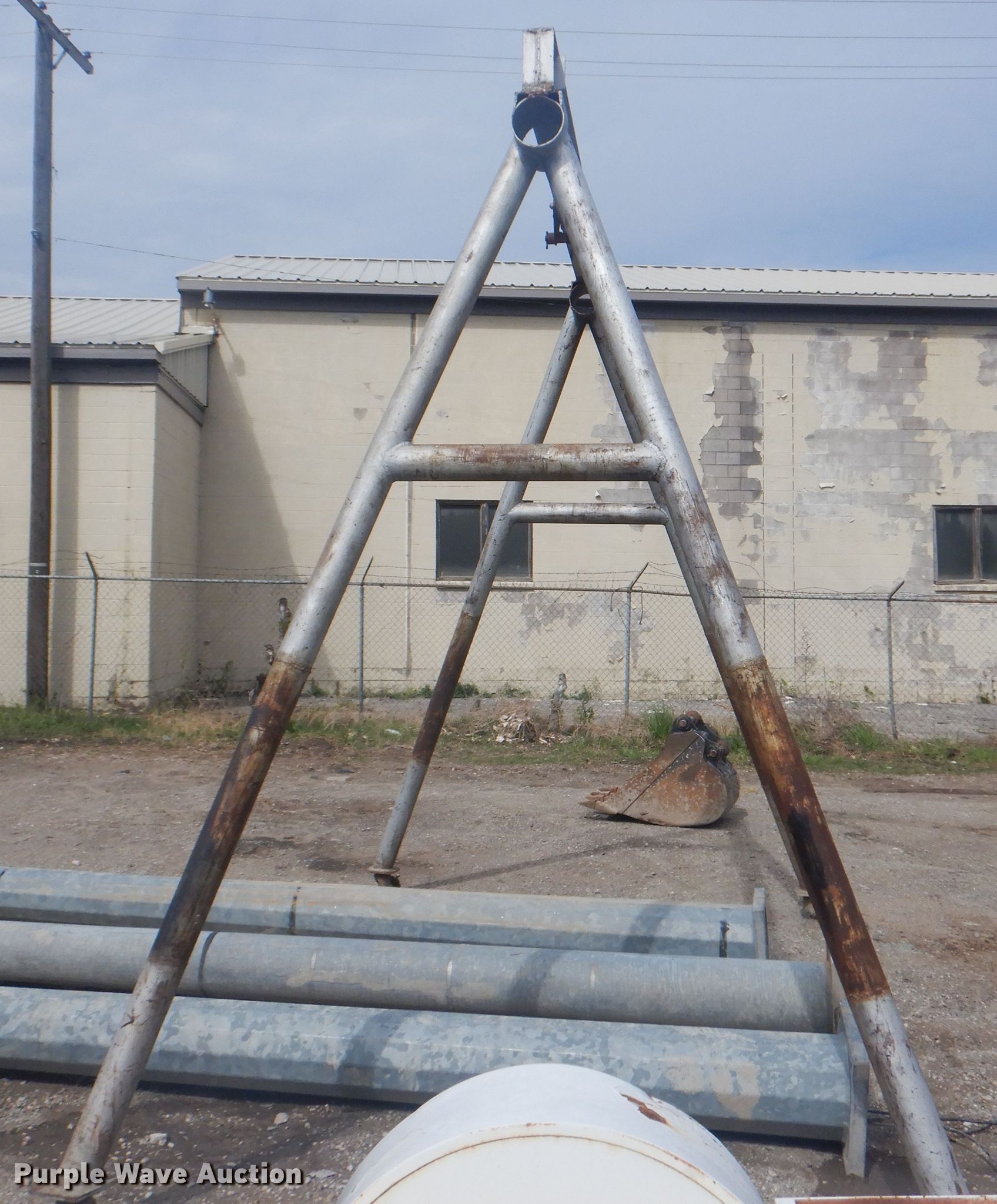 A-frame hoist in Tulsa, OK | Item GY9802 sold | Purple Wave