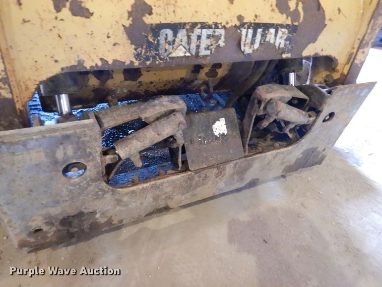 image for item DA8362 2011 Caterpillar 279C  tracked skid steer loader