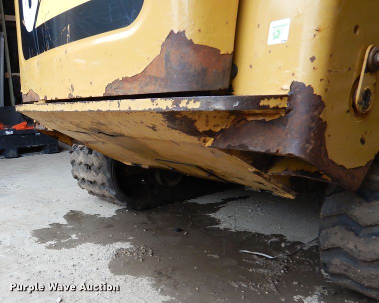 image for item DA8362 2011 Caterpillar 279C  tracked skid steer loader