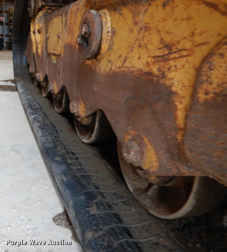 image for item DA8362 2011 Caterpillar 279C  tracked skid steer loader