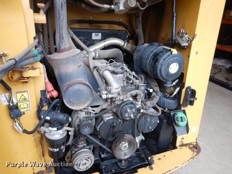 image for item DA8362 2011 Caterpillar 279C  tracked skid steer loader