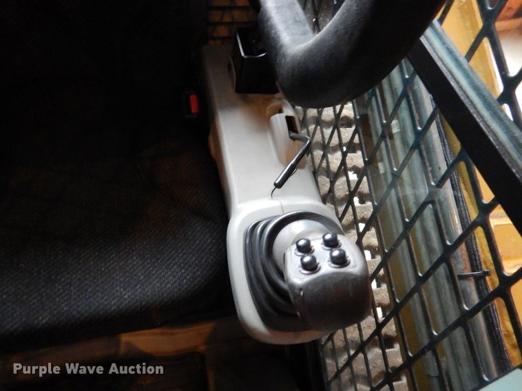 image for item DA8362 2011 Caterpillar 279C  tracked skid steer loader