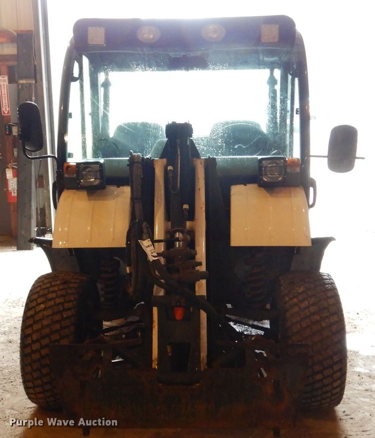 image for item DA8363 2015 Bobcat Toolcat 5600 utility vehicle