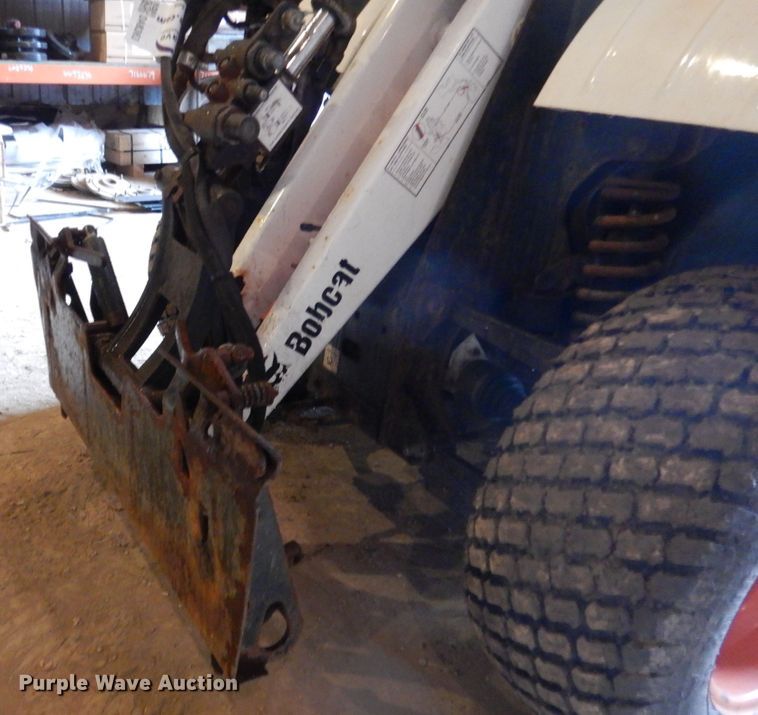 image for item DA8363 2015 Bobcat Toolcat 5600 utility vehicle