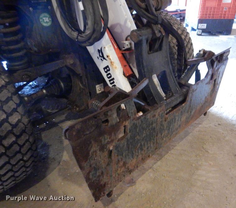 image for item DA8363 2015 Bobcat Toolcat 5600 utility vehicle