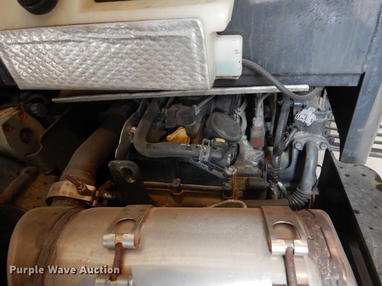 image for item DA8363 2015 Bobcat Toolcat 5600 utility vehicle