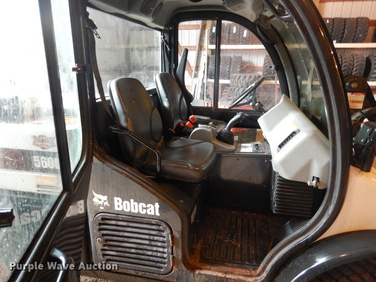 image for item DA8363 2015 Bobcat Toolcat 5600 utility vehicle