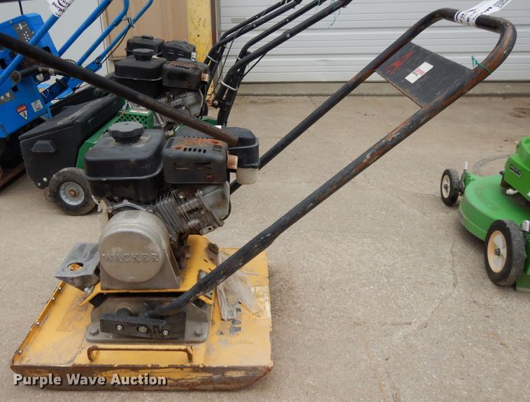 image for item DE5597 Wacker VPG160A plate compactor