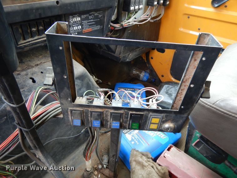 image for item DE5628 2000 International 4900 dump truck