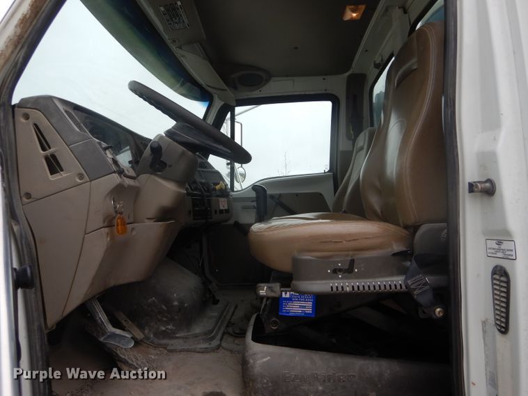 image for item DF3078 2004 Sterling LT7500 crane truck