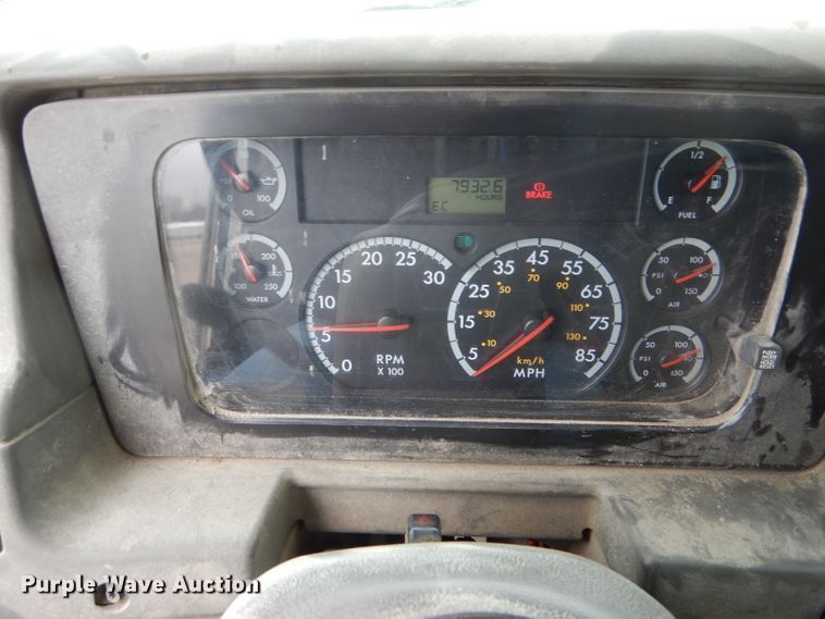 image for item DF3078 2004 Sterling LT7500 crane truck