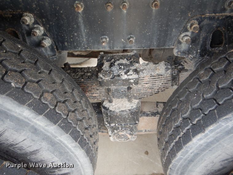 image for item DF3078 2004 Sterling LT7500 crane truck