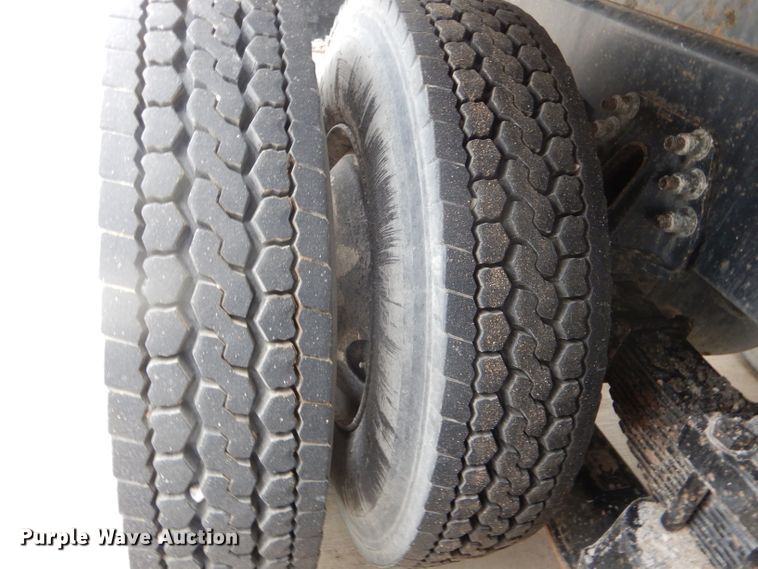 image for item DF3078 2004 Sterling LT7500 crane truck