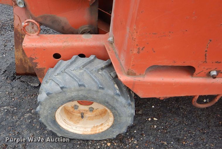 image for item DF3082 Ditch Witch V252 cable plow