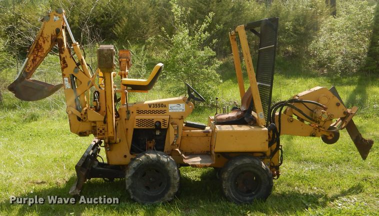 image for item DF3104 2000 Vermeer V3550A cable plow