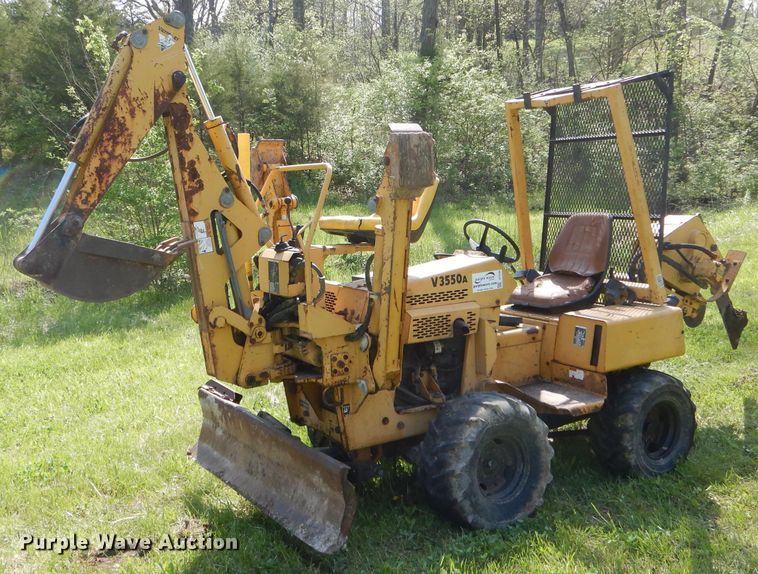 image for item DF3104 2000 Vermeer V3550A cable plow