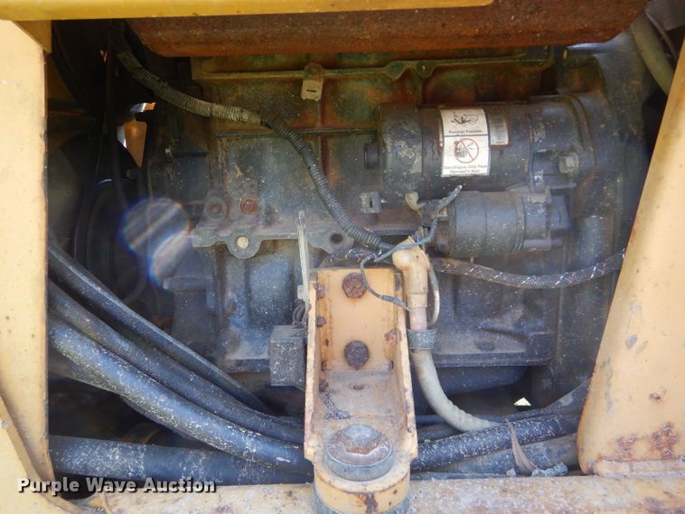 image for item DF3104 2000 Vermeer V3550A cable plow