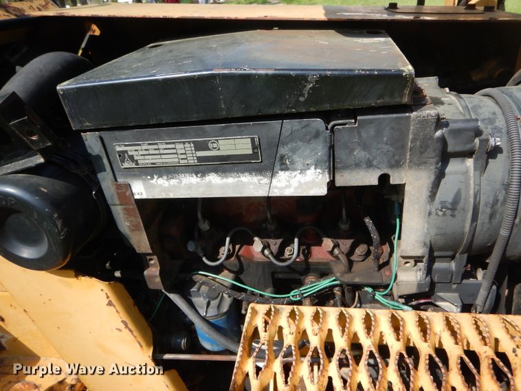 image for item DF3104 2000 Vermeer V3550A cable plow