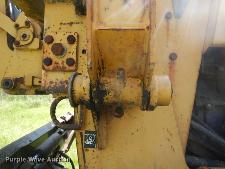 image for item DF3104 2000 Vermeer V3550A cable plow