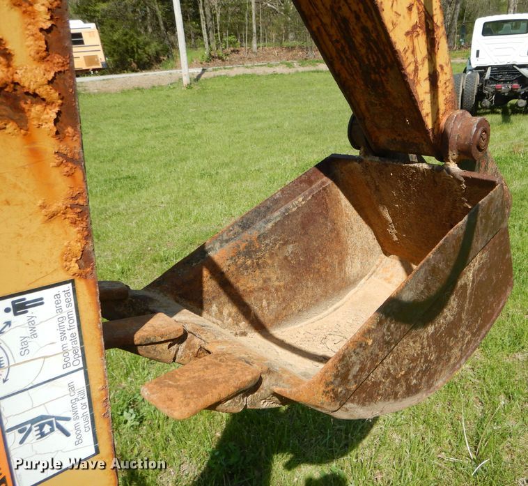 image for item DF3104 2000 Vermeer V3550A cable plow