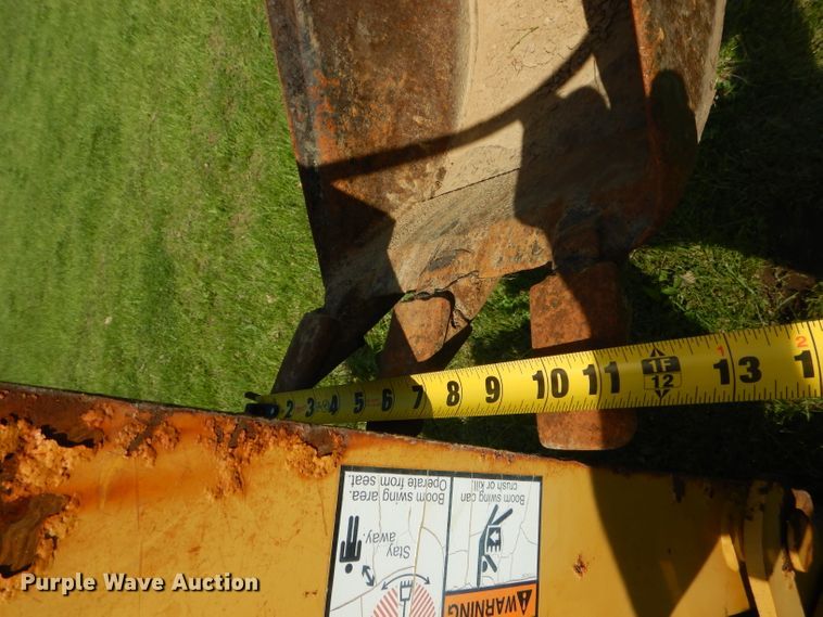 image for item DF3104 2000 Vermeer V3550A cable plow