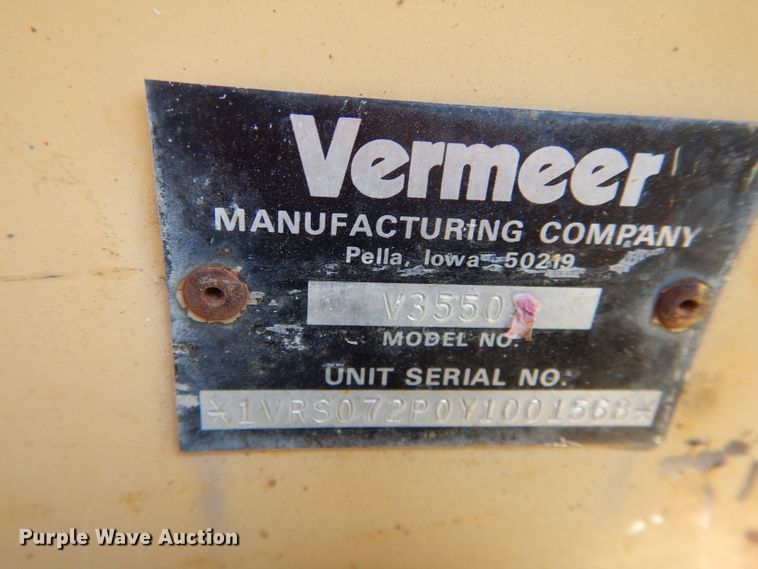 image for item DF3104 2000 Vermeer V3550A cable plow