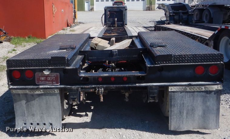image for item DF3112 2001 Talbert TDW-355-HRG-1-T1 lowboy equipment trailer
