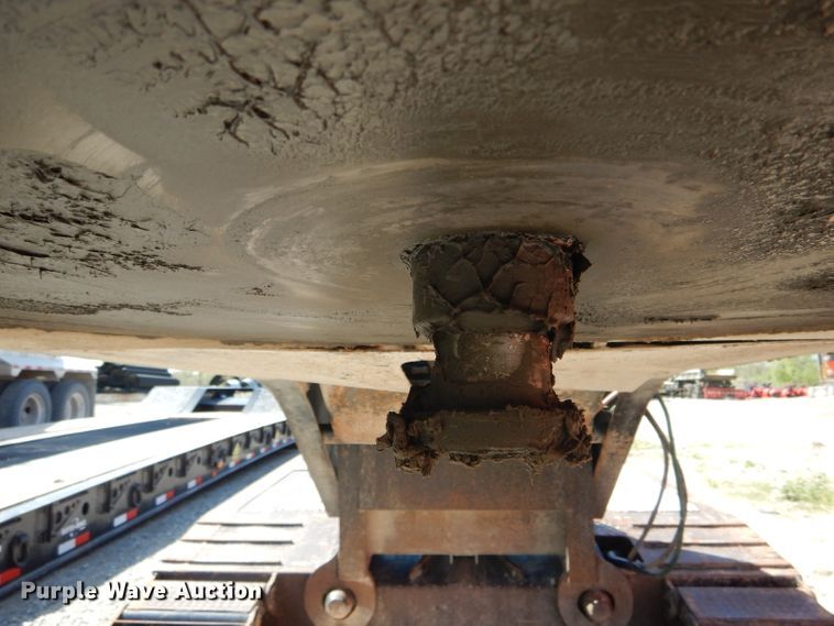 image for item DF3112 2001 Talbert TDW-355-HRG-1-T1 lowboy equipment trailer