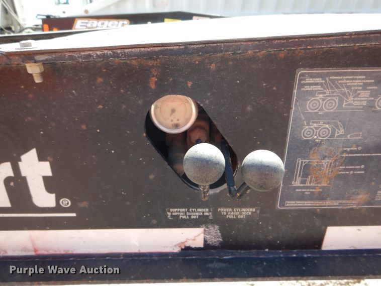 image for item DF3112 2001 Talbert TDW-355-HRG-1-T1 lowboy equipment trailer