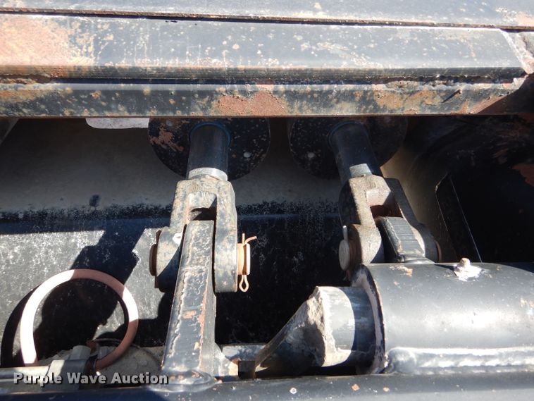 image for item DF3112 2001 Talbert TDW-355-HRG-1-T1 lowboy equipment trailer