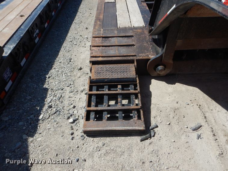 image for item DF3112 2001 Talbert TDW-355-HRG-1-T1 lowboy equipment trailer