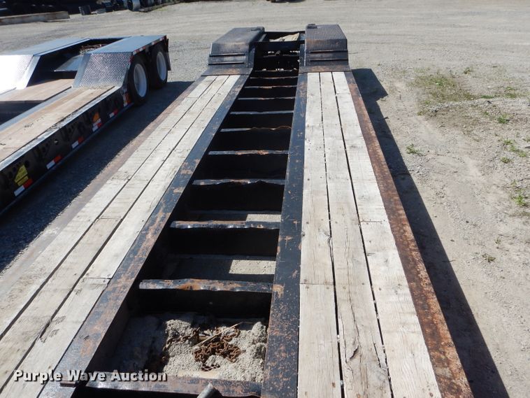 image for item DF3112 2001 Talbert TDW-355-HRG-1-T1 lowboy equipment trailer