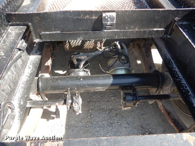 image for item DF3112 2001 Talbert TDW-355-HRG-1-T1 lowboy equipment trailer