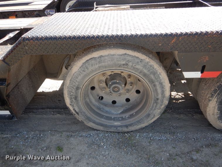 image for item DF3112 2001 Talbert TDW-355-HRG-1-T1 lowboy equipment trailer