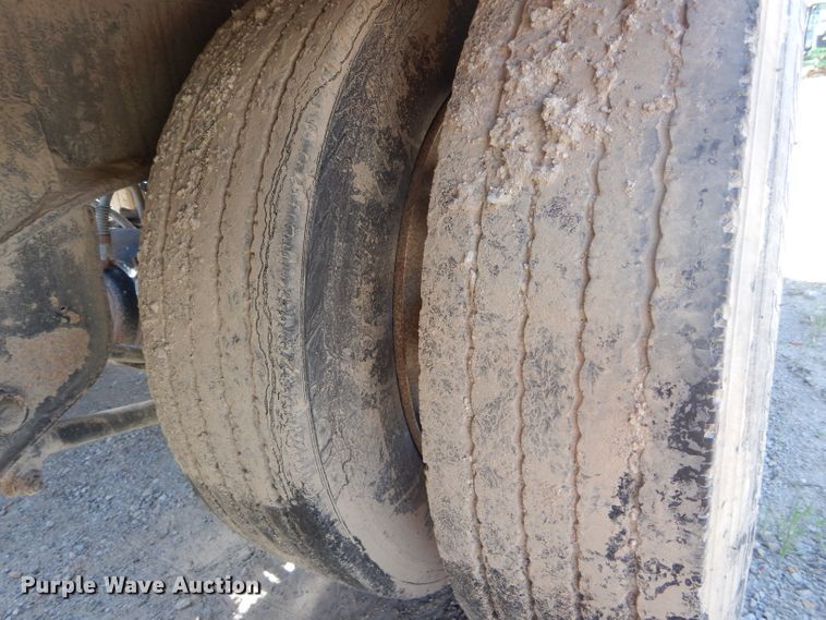 image for item DF3112 2001 Talbert TDW-355-HRG-1-T1 lowboy equipment trailer