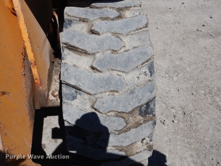 image for item DF3114 Swinger 2000AG  wheel loader